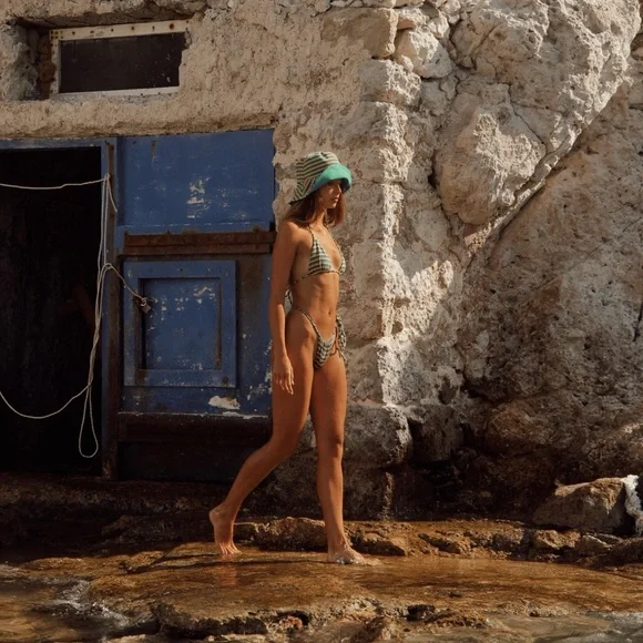 BNWT Striped Green and Yellow Bikini Set - Picture 2 of 7